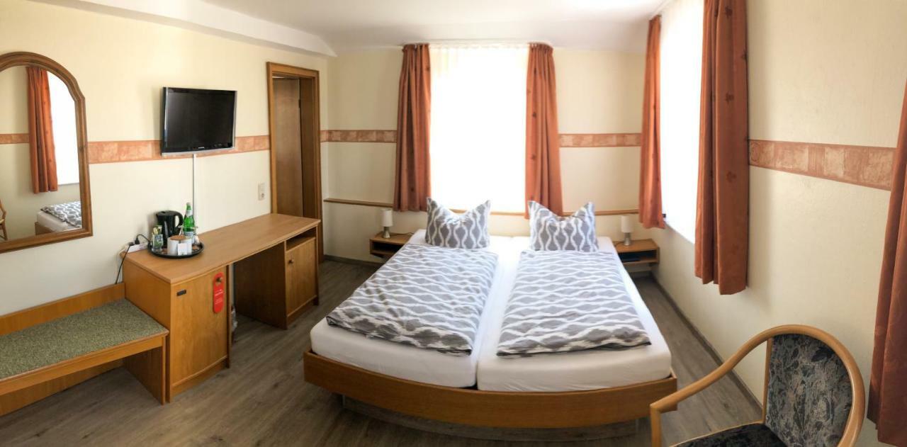Kastanienhof Hotel Garni ซินโนวิทซ์ ภายนอก รูปภาพ